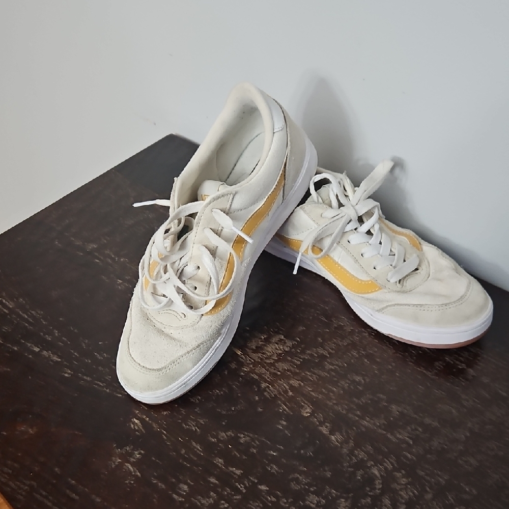 Vans Ultra RANGE 2.0, Cream and MUSTARD/yellow Athletic Shoes - Picture 1 of 13
